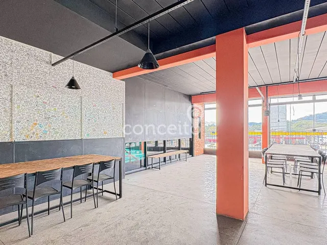 Imagem 3: Sala Comercial Mobiliada com 300M2 na Itoupavazinha!