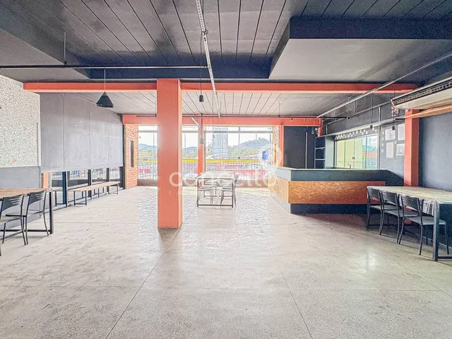 Imagem 4: Sala Comercial Mobiliada com 300M2 na Itoupavazinha!