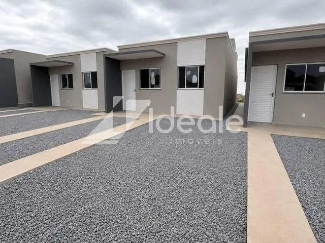 Imagem: 08 Casas Disponiveis em Via Pública - Loteamento
