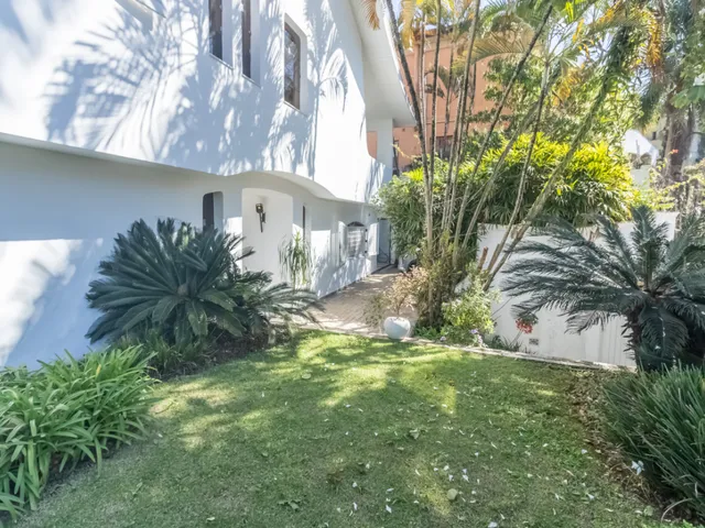 Imagem 16: Casa para Venda em Vila Morumbi com 4 Quartos, Sendo 2 Suítes, 374M²