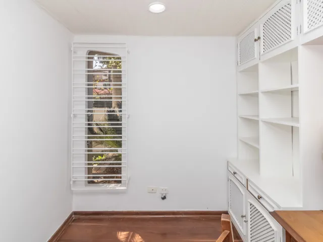 Imagem 4: Casa para Venda em Vila Morumbi com 4 Quartos, Sendo 2 Suítes, 374M²