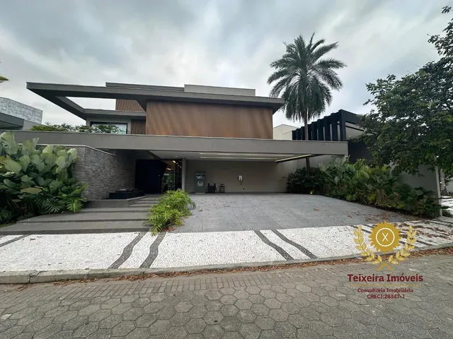 Imagem: Luxuosa Casa de 7 Quartos na Riviera de