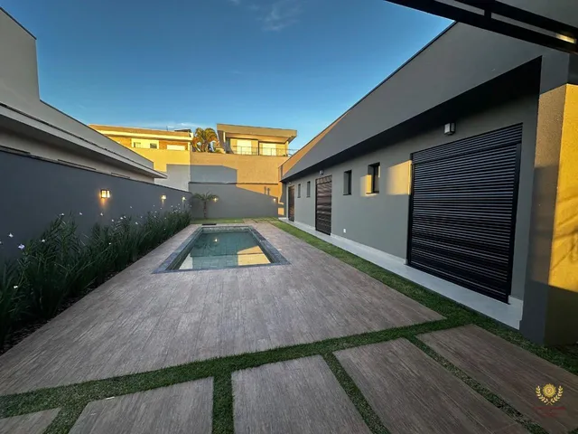 Imagem 2: Casa em Condomínio: 3 Quartos, 3 Suítes, 2 Salas - Vale das Águas, Bragança Paulista-Sp - 211,28M² - Imperdível!