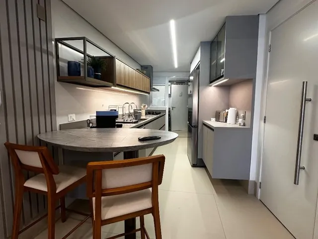 Imagem 7: Apartamento de Luxo na Riviera São Lourenço: 4 Quartos, 4 Suítes, 2 Salas, 4 Banheiros, 3 Vagas - Bertioga-Sp