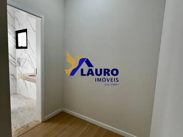 Imagem 4: Casa À Venda em Vinhedo-Sp, Jardim das Videiras: 3 Quartos, 2 Suítes, 2 Salas, 4 Banheiros, 5 Vagas de Garagem, 150M²