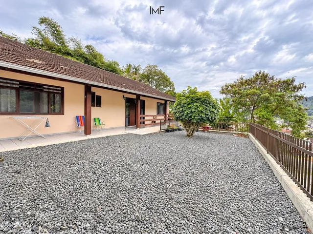 Imagem: Casa com 3 Dormitórios na Cidade de Timbó/Sc