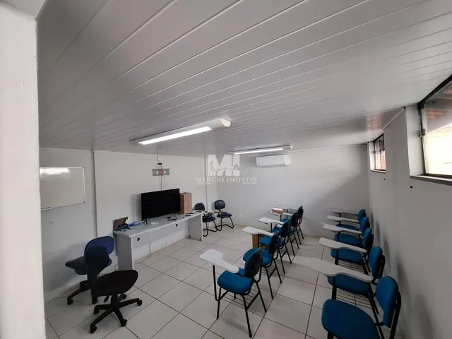 Imagem 9: Barracão - Salão Comercial