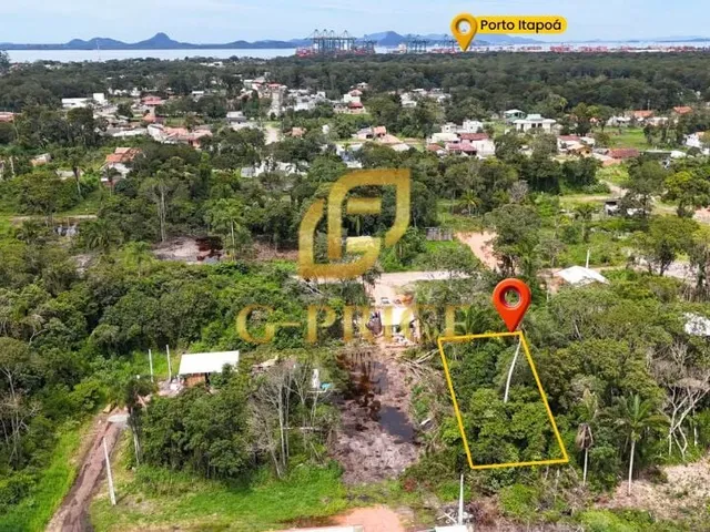Imagem 2: Terreno Grande com Rua Aberta Apenas 800 Mts da Praia em Região com Alta Valorização