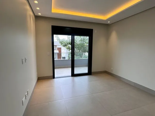 Imagem 11: Sobrado no Condomínio Belvedere II À Venda por R$ 2.500.000,00