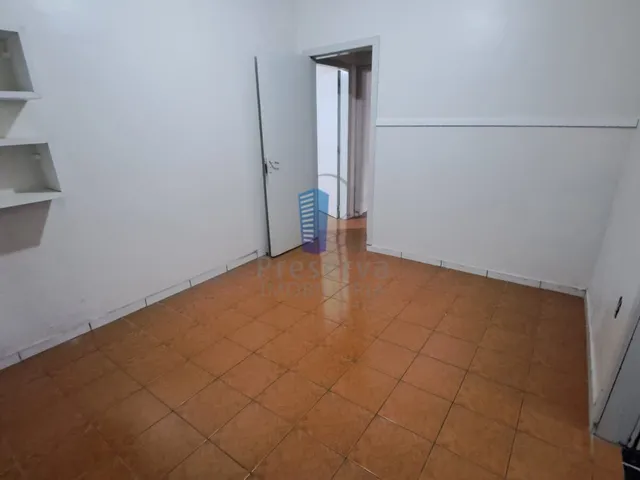 Imagem 2: Casa Ampla com 3 Dormitórios, 2 Suítes e Salão de Festas no Dom Bosco