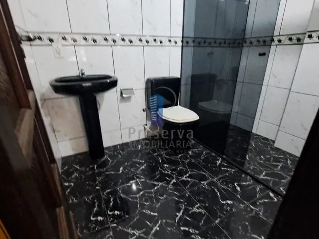 Imagem 6: Casa Ampla com 3 Dormitórios, 2 Suítes e Salão de Festas no Dom Bosco