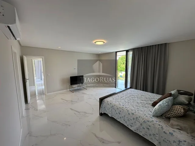 Imagem 6: Aluguel Luxuosa Casa de 5 Suítes no Condomínio Busca Ville, : Fino Acabamento e Alto Padrão - Imperdível!