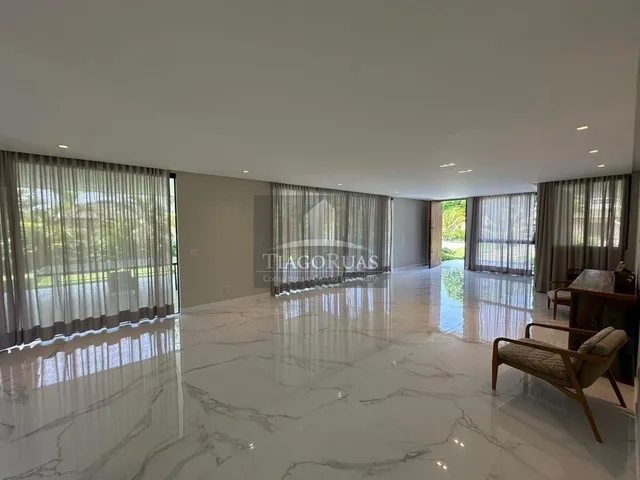 Imagem 5: Aluguel Luxuosa Casa de 5 Suítes no Condomínio Busca Ville, : Fino Acabamento e Alto Padrão - Imperdível!