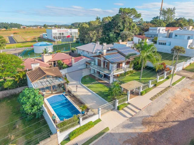 Imagem 13: Casa de Alto Padrao com 4 Dormitorios, Piscina Aquecida e Espaço Gourmet no Centenario, em Torres/Rs
