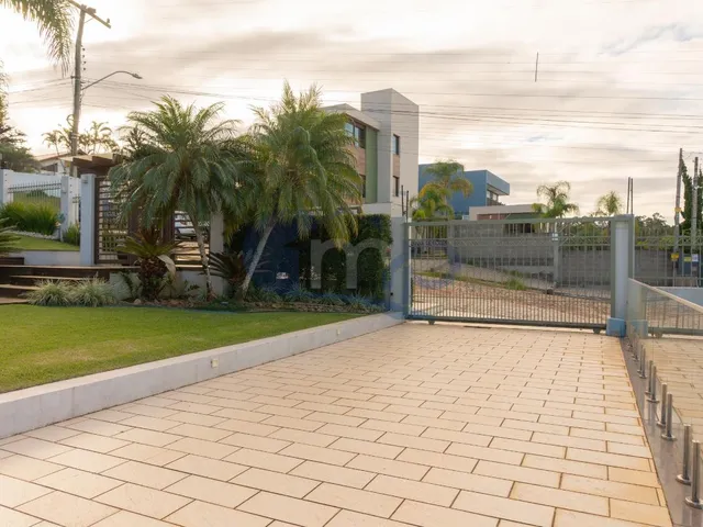 Imagem 11: Casa de Alto Padrao com 4 Dormitorios, Piscina Aquecida e Espaço Gourmet no Centenario, em Torres/Rs
