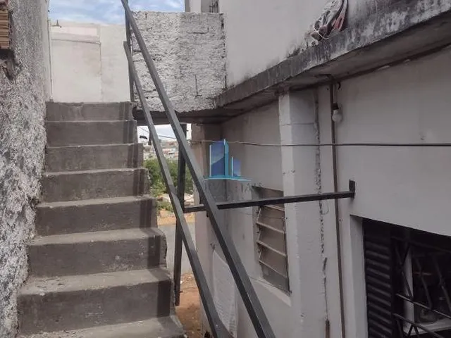 Imagem 4: Imperdível! Casa À Venda em Contagem-Mg, no Bairro Parque Xangri-Lá, com 2 Quartos, 2 Banheiros e 90,00 M² de Área