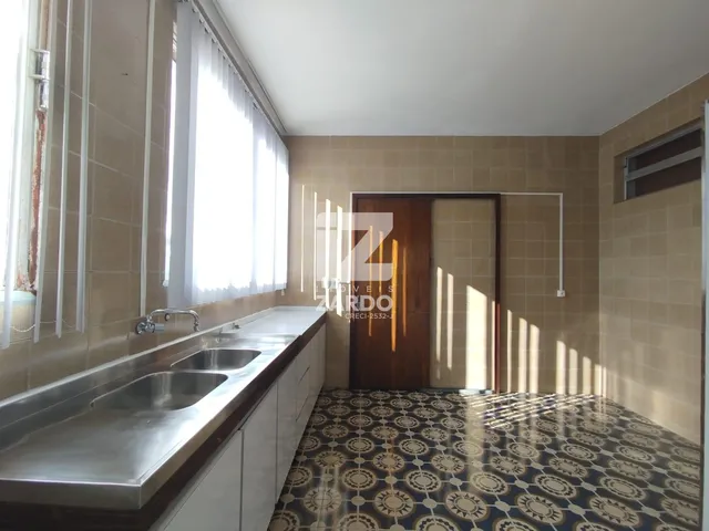 Imagem 2: Apartamento com 01 Quarto, Ótima Localização e 01 Vaga de Garagem