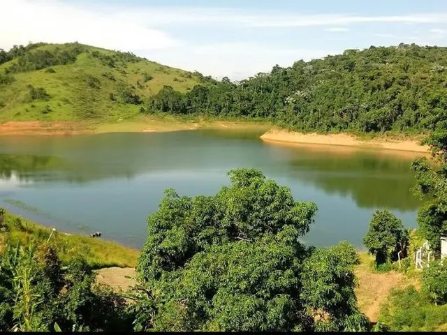 Imagem: Linda Chácara em Frente a Represa de Igaratá