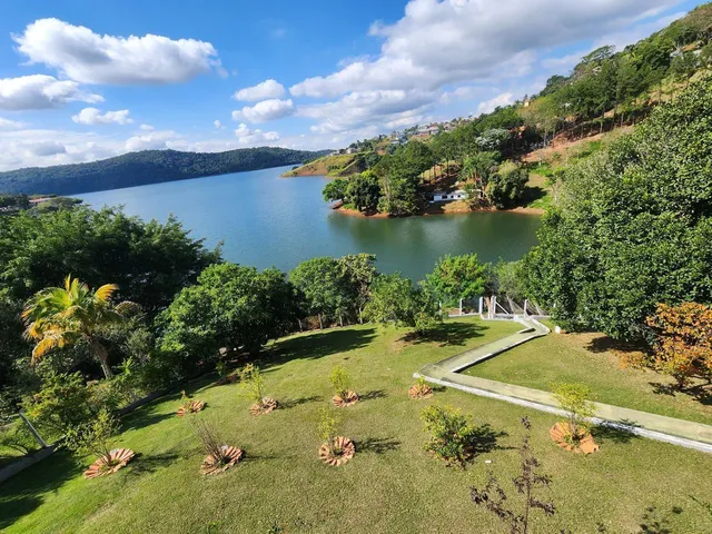 Imagem 3: Linda Chácara a Beira da Represa ( Pé na Agua) , no Condominio Aguas de Igarata em Igarata - Sp