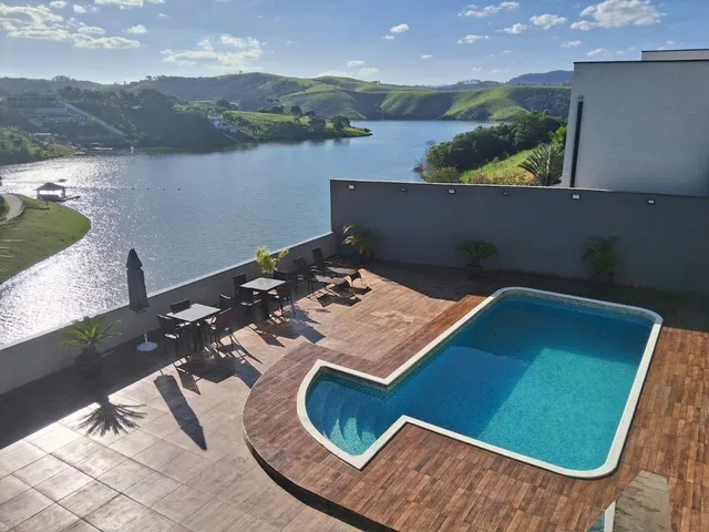 Imagem: Linda Chácara, Pé na Agua e Vista Panoramica