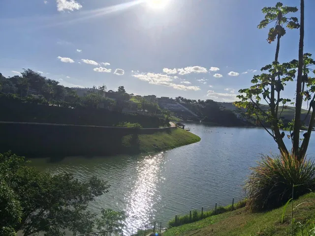 Imagem 12: Linda Chácara , Pé na Agua e Vista Panoramica para a Represa, no Condomínio Paraiso de Igarata em Igaratá