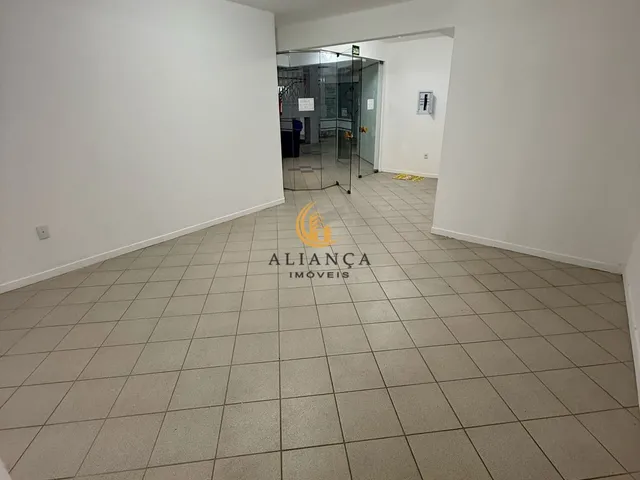 Imagem: Loja com Hidrômetro Individual na Praia