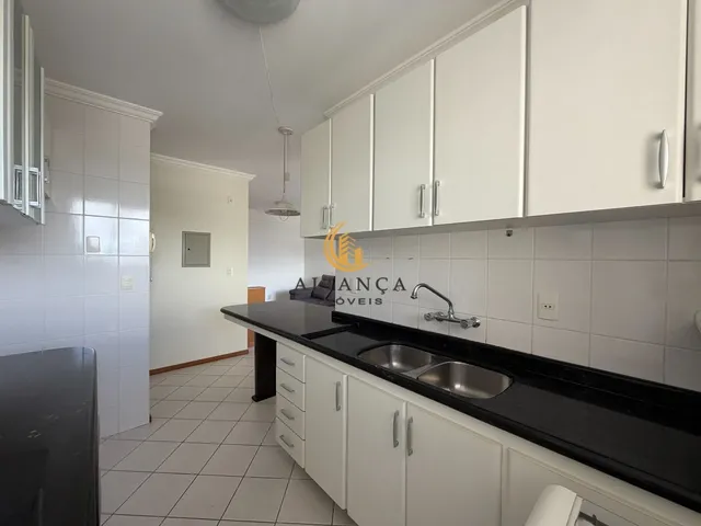 Imagem 10: Apartamento com Sacada e Suíte em Coqueiros