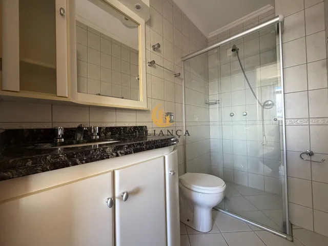 Imagem 2: Apartamento com Sacada e Suíte em Coqueiros