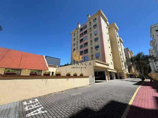 Imagem 11: Apartamento com Sacada e Suíte em Coqueiros
