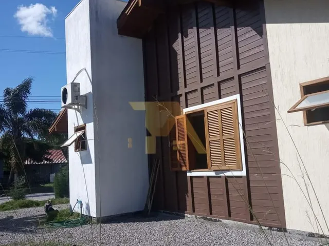 Imagem 3: Terreno de 450M² com Duas Casas, no Bairro Ressacada, em Garopaba