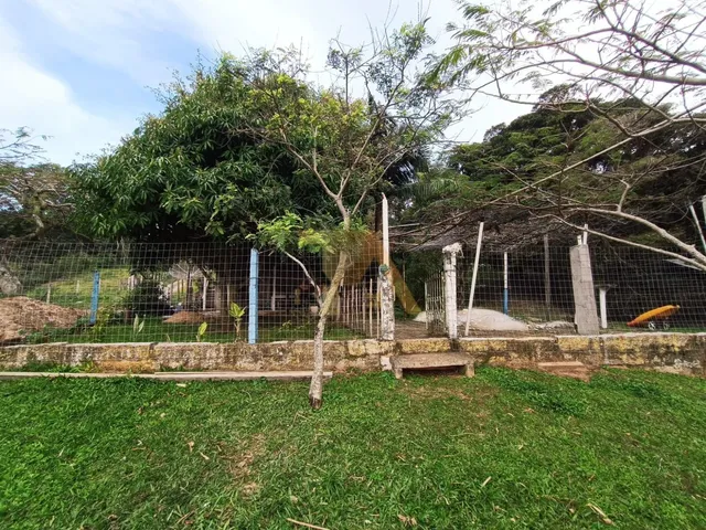 Imagem 6: Lindo Terreno de 1050M² com 3 Casas, Acesso para Lagoa