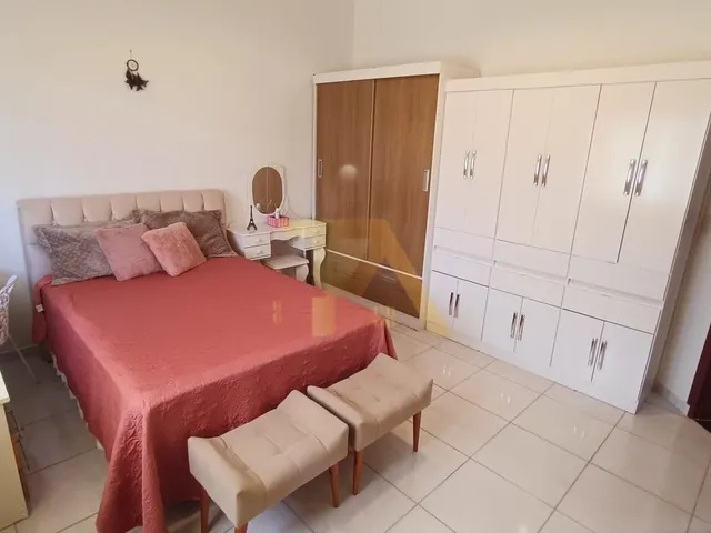 Imagem 2: Casa 300M² À Venda