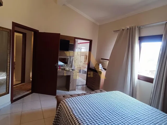 Imagem 5: Casa 300M² À Venda