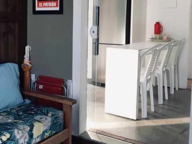 Imagem 4: Casa de Rua - Sobrado / Residencial / Campo D´una