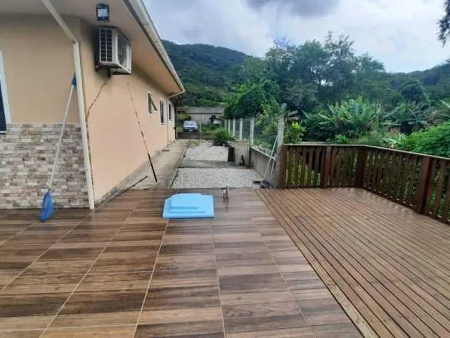Imagem 4: Casa À Venda em São José-Sc, Bairro Bela Vista: 2 Quartos, 2 Salas, 1 Banheiro, 4 Vagas de Garagem - Imperdível!