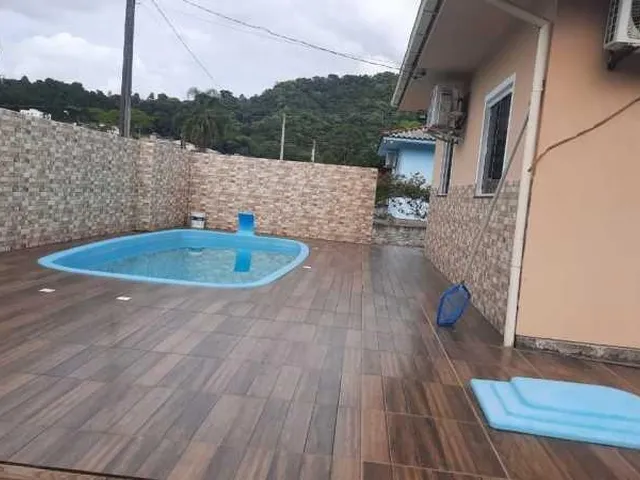 Imagem 13: Casa À Venda em São José-Sc, Bairro Bela Vista: 2 Quartos, 2 Salas, 1 Banheiro, 4 Vagas de Garagem - Imperdível!
