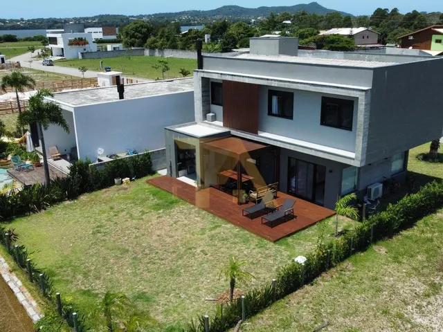 Imagem 12: Casa com 3 Suites no Condomínio Aqualina Lake Club - 30Min da Praia do Rosa