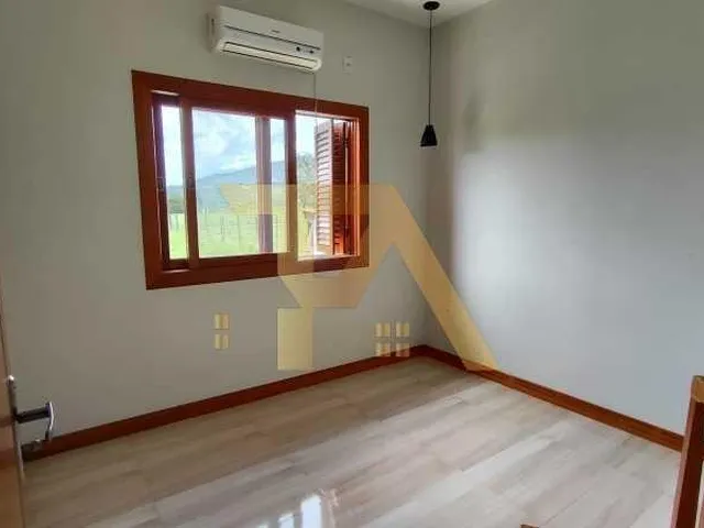 Imagem 7: Casa Térrea com 2 Dormitórios e 170 M²