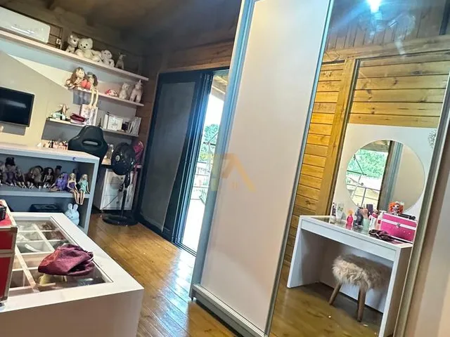 Imagem 14: Casa com 5 Quartos (3 Suítes), Piscina e Área de Lazer