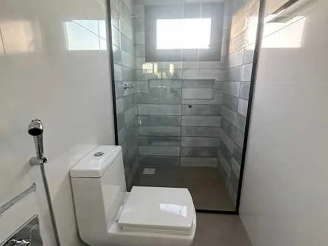 Imagem 10: Casa À Beira-Mar com 3 Suítes e Vista para o Mar