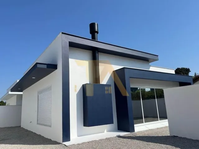 Imagem 8: Casa com 2 Quartos (1 Suíte), Lareira e Churrasqueira