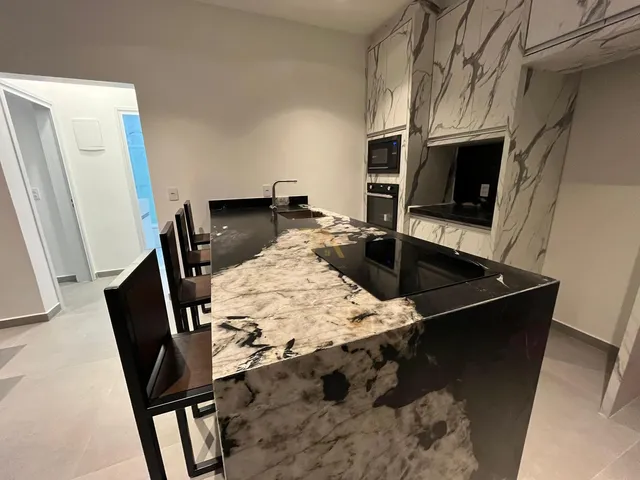 Imagem 3: Casa com 2 Quartos (1 Suíte), Lareira e Churrasqueira
