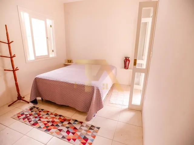 Imagem 2: Casa com 3 Suítes a 200 Metros da Praia