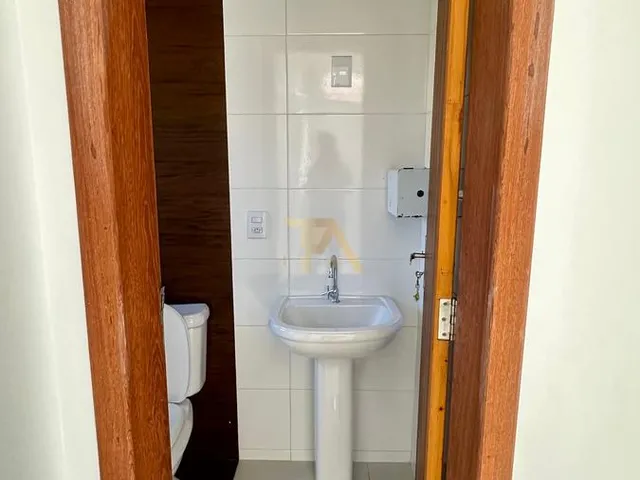 Imagem 2: Aluguel de Sala Comercial de 110M² com 3 Vagas de Garagem em Imbituba-Sc