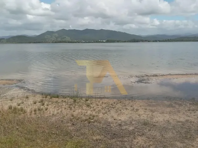 Imagem 2: Casa com Piscina e Acesso À Lagoa da Ibiraquera | Residencial