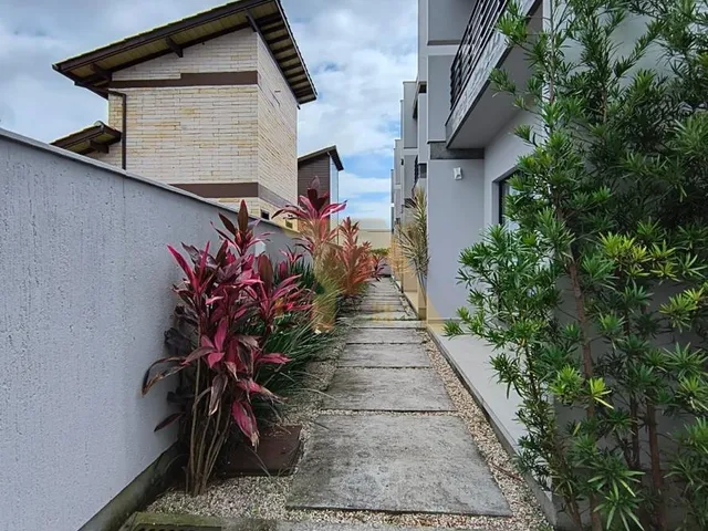 Imagem 5: Casa Mobiliada com Duas Suítes em Condomínio Charmoso e Localização Privilegiada
