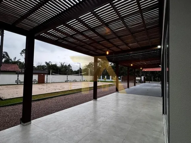 Imagem 9: Casa com 3 Quartos e Ampla Área de Lazer na Barrinha em Garopaba