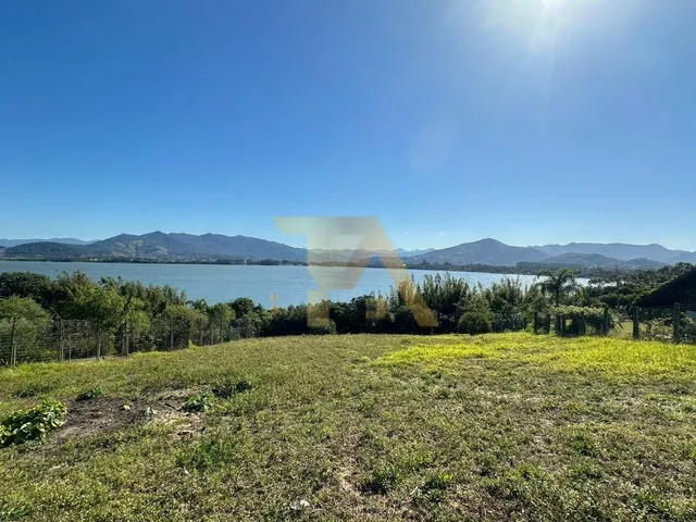 Imagem 2: Terreno com Vista Espetacular para a Lagoa em Ibiraquera