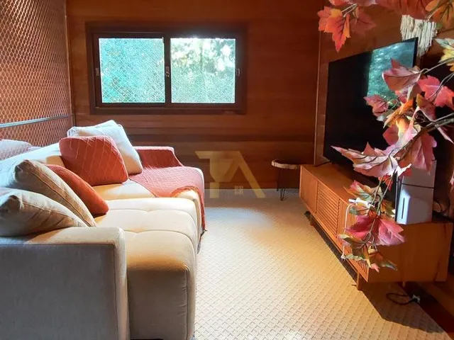 Imagem 5: Imperdível Casa de Luxo em Ibiraquera: 4 Quartos, 3 Suítes, 5 Banheiros, 4 Vagas Garagem, 360M² - Imbituba-Sc