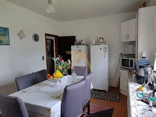 Imagem 4: Casa de 3 Quartos com Garagem e Churrasqueira em Garopaba-Sc! Confira Essa Oportunidade no Bairro Areias da Palhocinha!